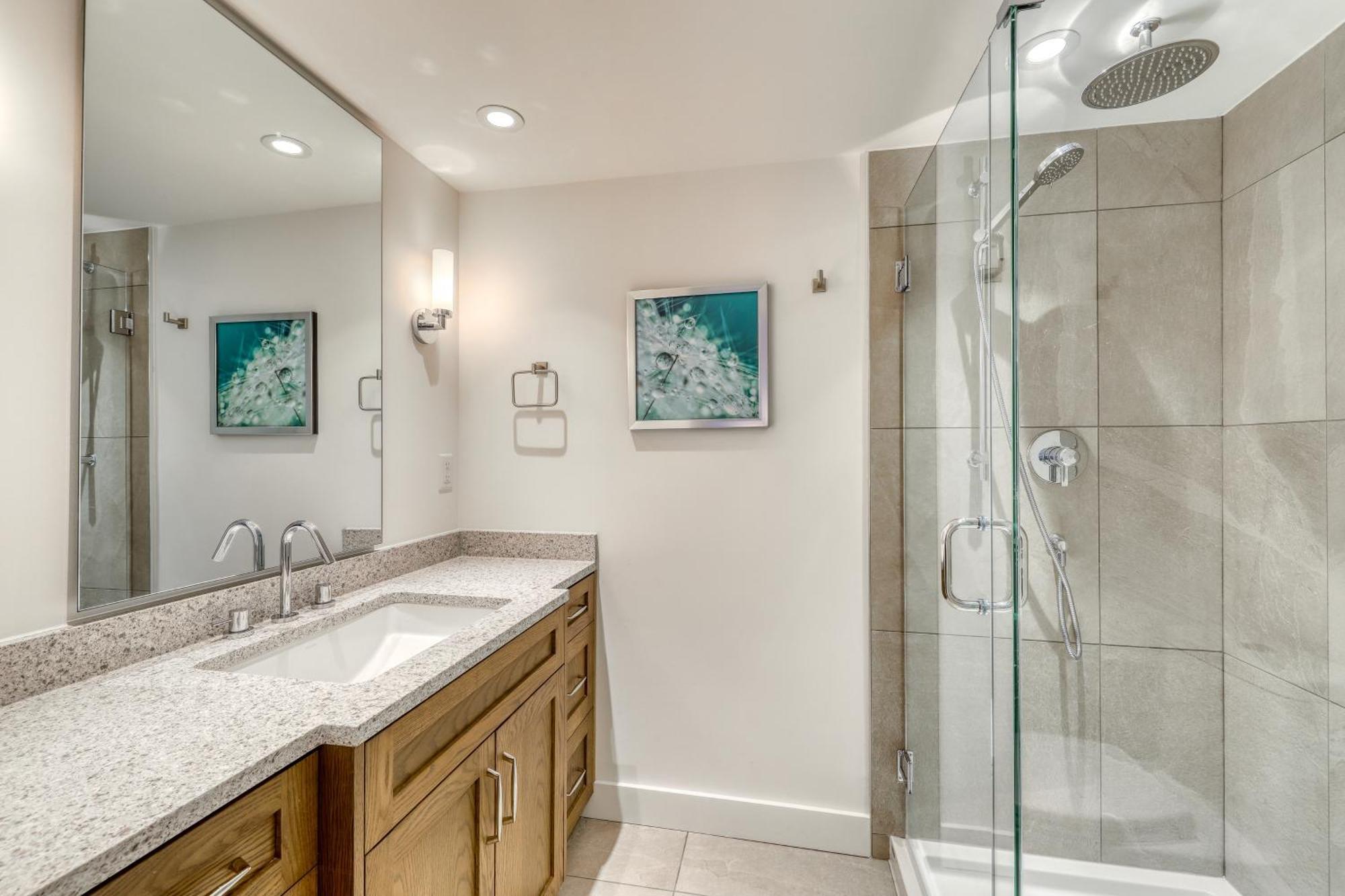 The Marquise Apartment Whistler Room photo